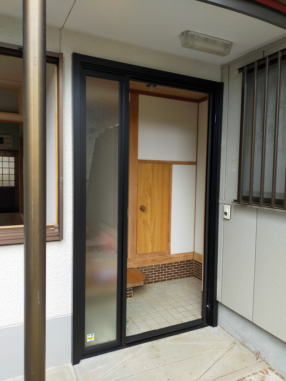 アルミ玄関扉4、窓（ダブルサッシ等）、網戸、扉60点以上好きなだけ
